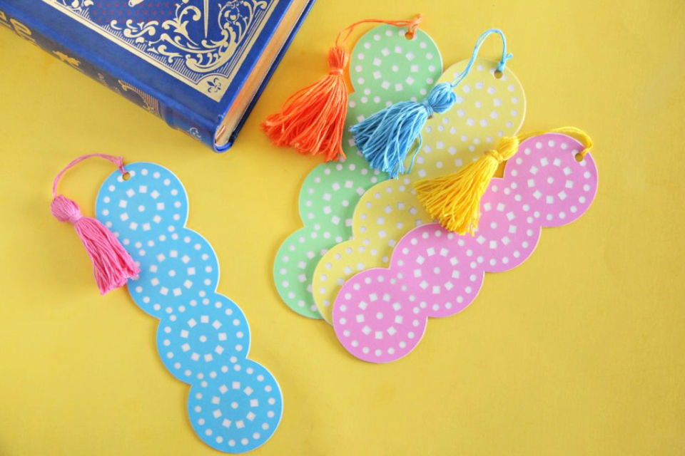 DIY Lace Cut Summer Reading Bookmarks