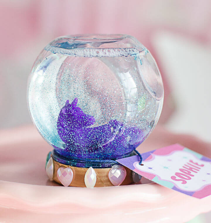 DIY Magical Unicorn Snow Globe