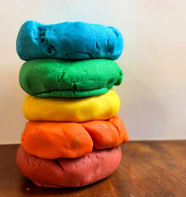 DIY Playdough Without Cream of Tartar