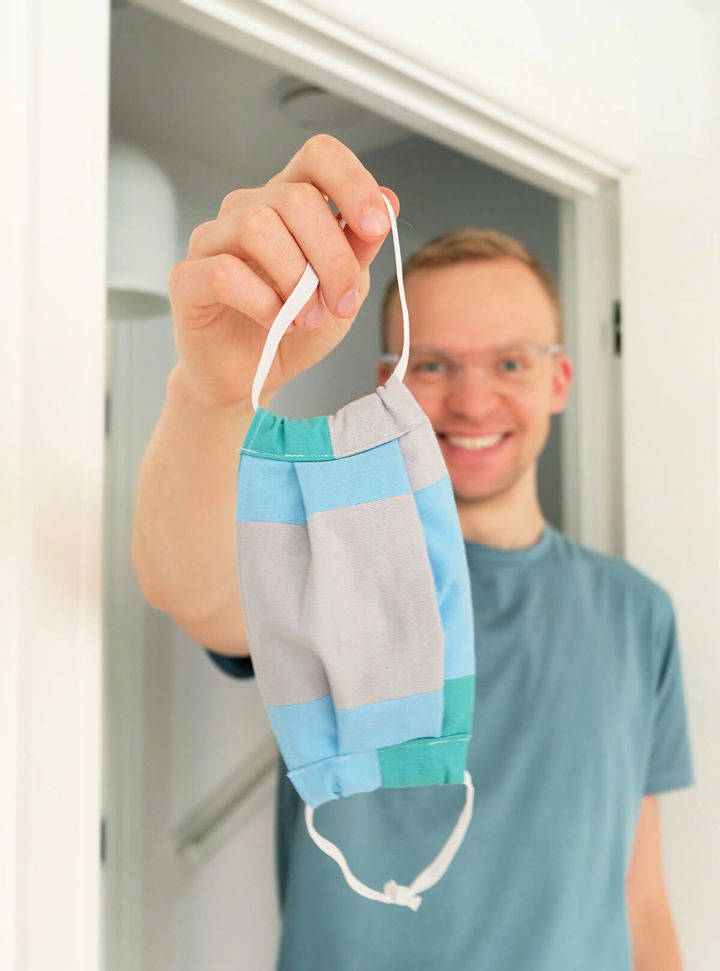 Easy Colour Block Face Mask Pattern