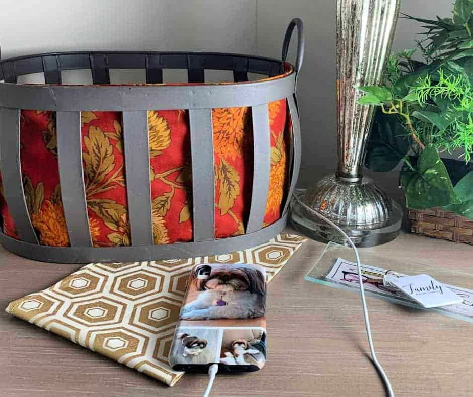 Easy DIY Charging Station