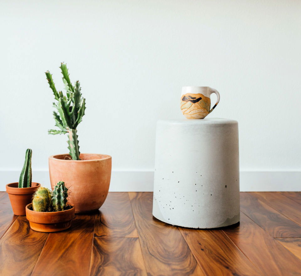 Easy DIY Concrete Side Table