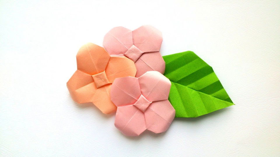 How to Make an Origami Hydrangea