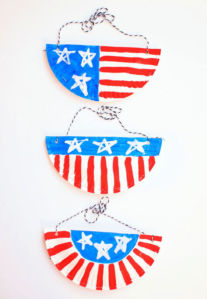 Patriotic Paper Plate Purse for Kids