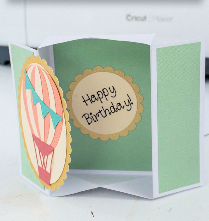 Pop Up Box Card With the Cricut Scoring Wheel
