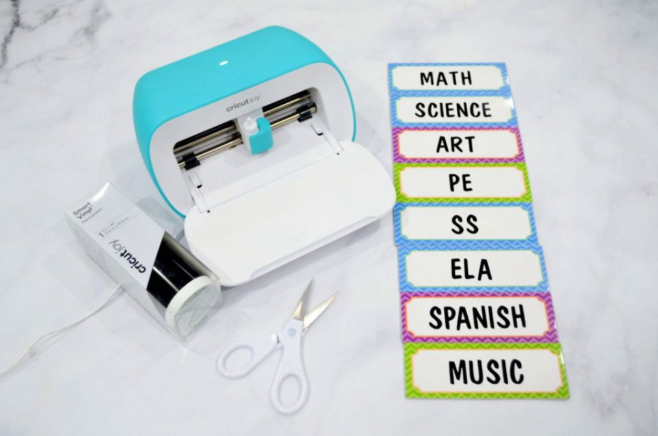 Schedule Magnets With Cricut Joy