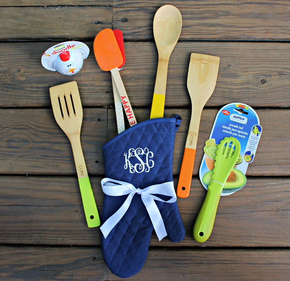 The Kitchen Mitten Gift